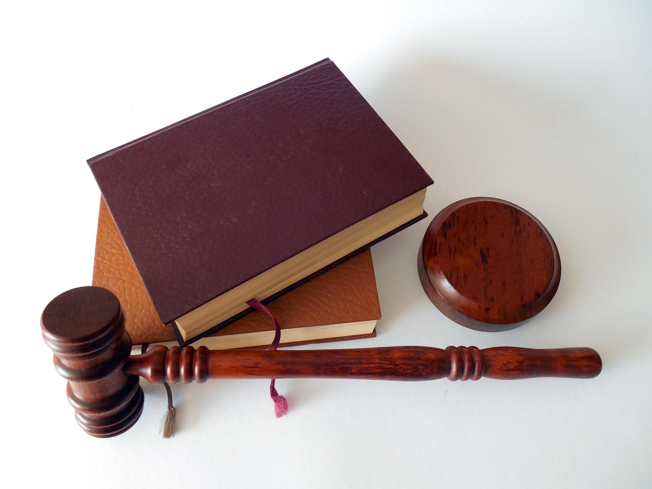 judge hammer